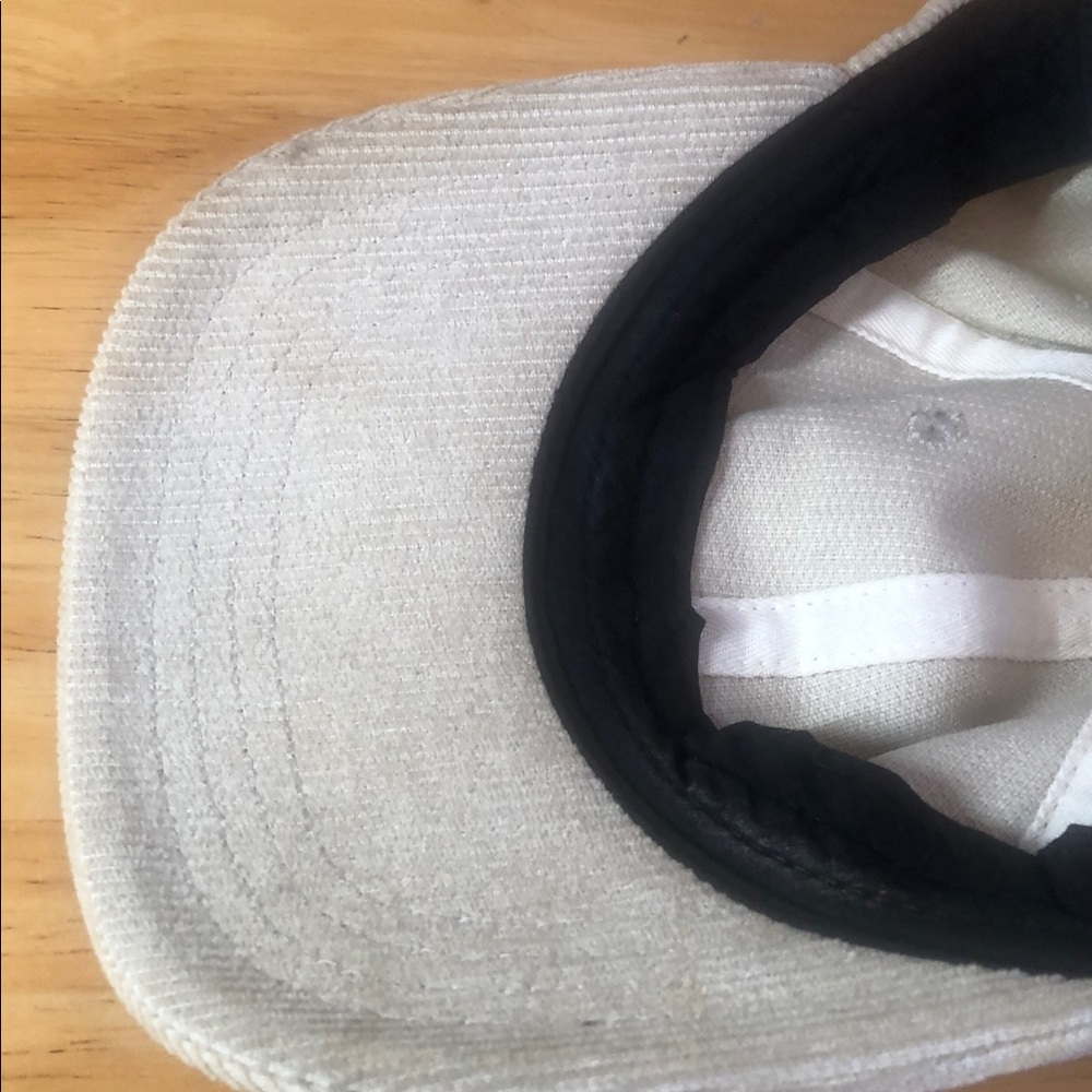 Levi's Tan Corduroy Hat with Pink Logo - Picture 6 of 7